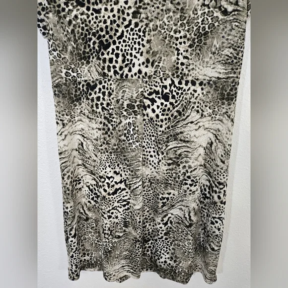 Chico's Easywear Animal Print Gray Tan Black Short Sleeve Work Travel, 2 (12) - Picture 5 of 6